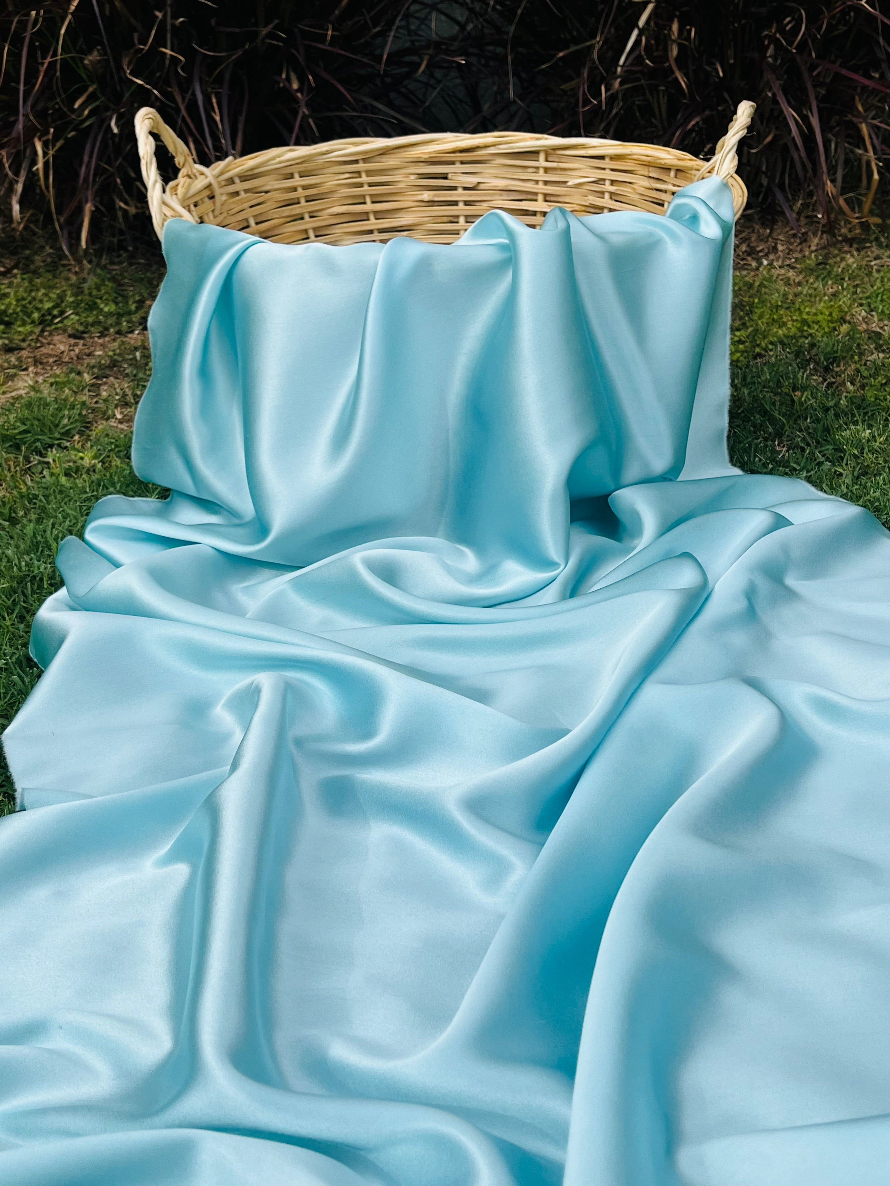 Soie pure satin bleu aqua, soie par cour, mousseline de soie, soie de mûrier, yardage de soie, soie lourde, tissu de soie de luxe. 16 mm/ 135 cm de largeur.