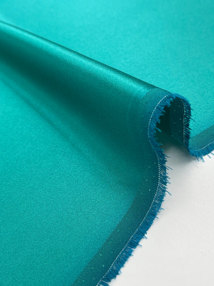 Soie pure satin vert émeraude, soie par cour, mousseline de soie, soie de mûrier, yardage de soie, soie lourde, tissu de soie de luxe. 23 mm/ 135 cm de largeur.