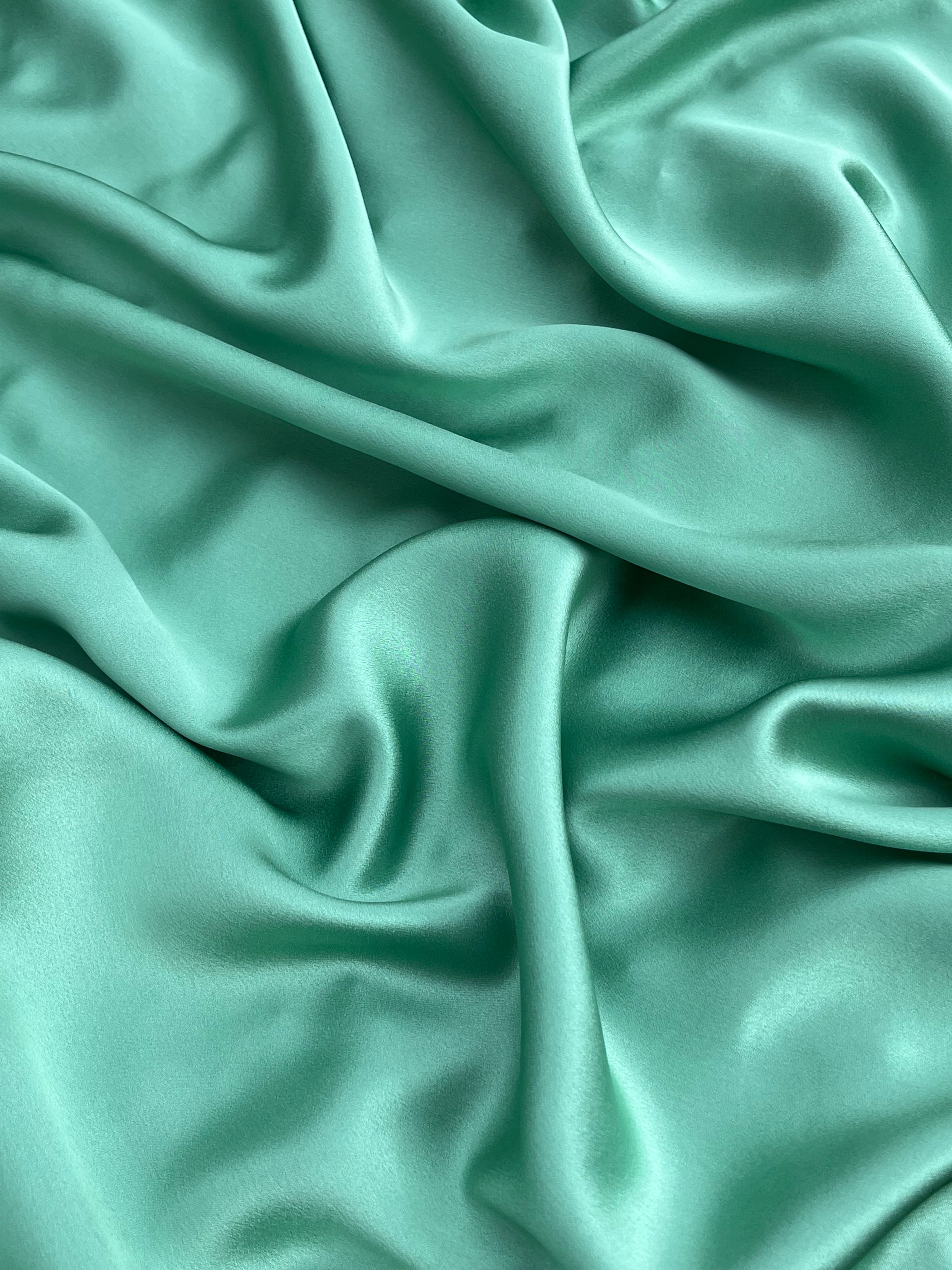 Spearmint Green Satin Pure Silk, Silk By The Yard, Silk Chiffon, Mulberry Silk, Silk Yardage, Heavy Weight Silk, Luxury Silk Fabric. 23 mm/ 135 cm width.