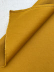 Tissu en coton épais adouci jaune moutarde par cour 400/m2 - Rembourrage de style français - Tissus d'ameublement naturels. %100 Coton - 150 cm de largeur. Gabardine de coton.