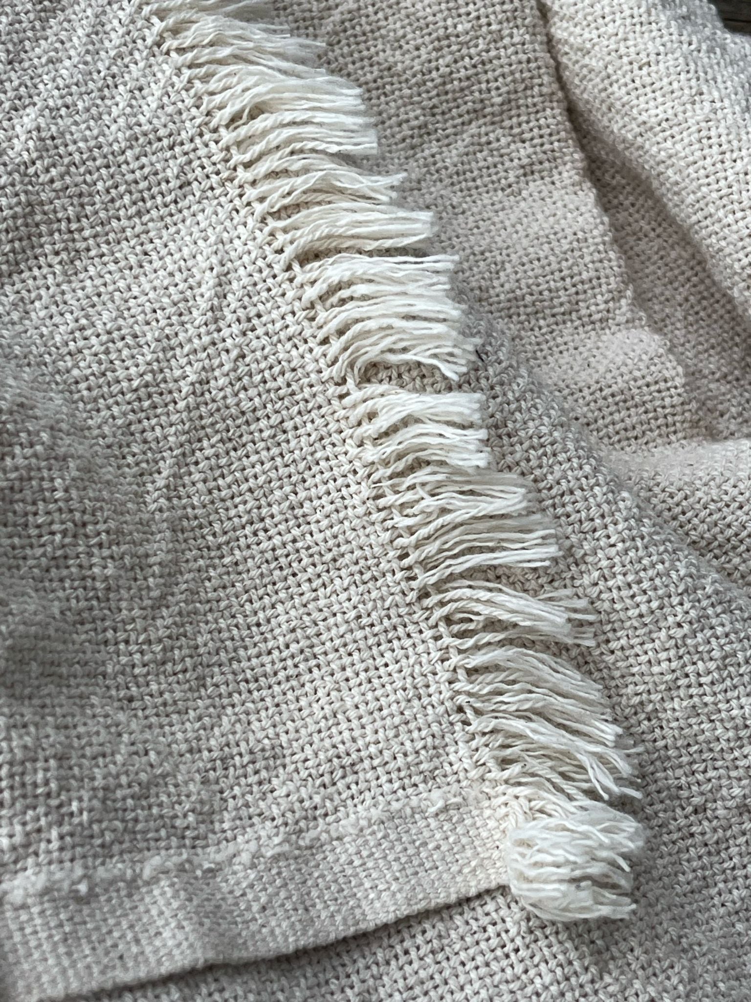 Tissu froissé en coton turc texturé spécial : qualité unique pour les robes d'été kimono et les tenues de nouveau-né | Options de gaze, transparentes et extensibles.